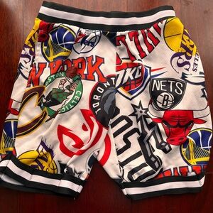 NBA VTG Basketball Shorts Boys 10/12 Bulls Lakers Celtics Nets 90s Y2K Vintage